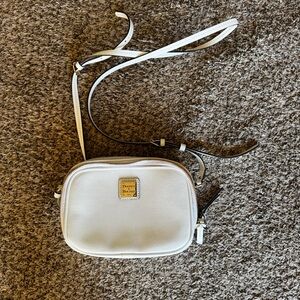 Dooney and Bourke Saffiano‎ Leather Sawyer Crossbody Purse Bag